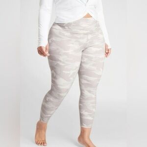 Athleta Elation Camo 7/8 Tight Leggings, Color: Taupe Camo, Plus Size 1X